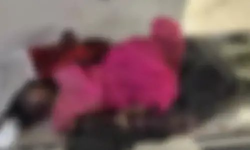 किरंदुल–विशाखापट्टनम रेलवे ट्रैक पर अज्ञात युवती की लाश मिली, हादसा या आत्महत्या