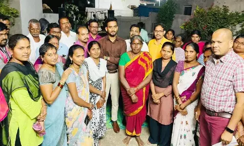Deputy Trainee कलेक्टर ने अक्षरमाला फॉर मदर प्रोग्राम को सपोर्ट किया