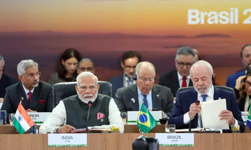 रूसी मीडिया ने अमेरिकी चुनौतियों के बीच भारत की ब्रिक्स अध्यक्षता पर जताया भरोसा रूसी मीडिया ने अमेरिकी चुनौतियों के बीच भारत की ब्रिक्स अध्यक्षता पर जताया भरोसा