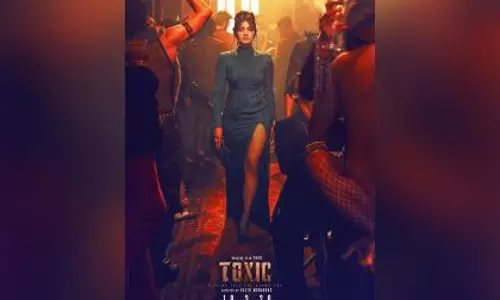 Yash की फिल्म टॉक्सिक में रुक्मिणी वसंत का नया लुक हुआ सामने