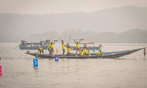 ओडिशा की पहली चिल्का पारंपरिक नौका दौड़ का बरकुल में उद्घाटन ओडिशा की पहली चिल्का पारंपरिक नौका दौड़ का बरकुल में उद्घाटन