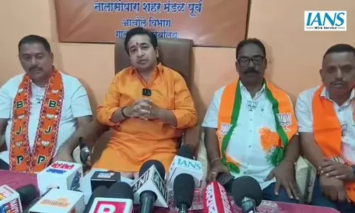 महाराष्ट्र, यूपी और बिहार विकास की राह पर, भाजपा और फड़नवीस नेतृत्व की सराहना महाराष्ट्र, यूपी और बिहार विकास की राह पर, भाजपा और फड़नवीस नेतृत्व की सराहना