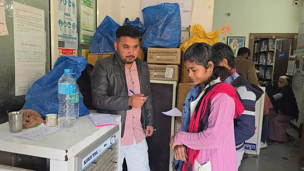 Bhagirathpura में गंदगी का संकट; चाचा नेहरू चिल्ड्रन हॉस्पिटल में भर्ती 25 बच्चों को छुट्टी मिली Bhagirathpura में गंदगी का संकट; चाचा नेहरू चिल्ड्रन हॉस्पिटल में भर्ती 25 बच्चों को छुट्टी मिली