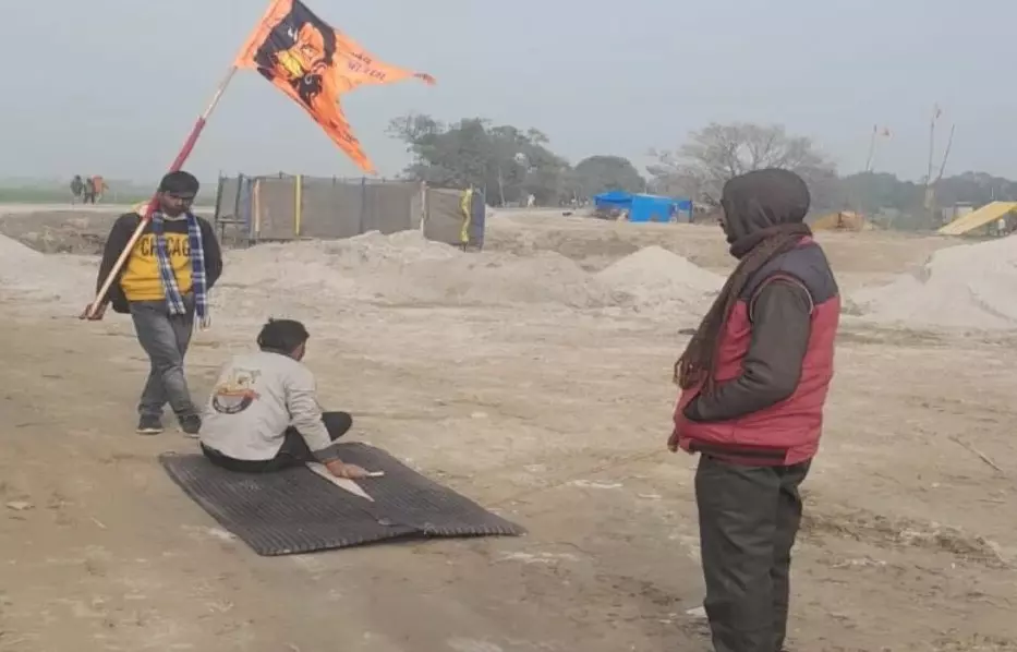 Farrukhabad: भक्त का अद्भुत अनुभव, सपने में गंगा मैया ने दिए दर्शन Farrukhabad: भक्त का अद्भुत अनुभव, सपने में गंगा मैया ने दिए दर्शन