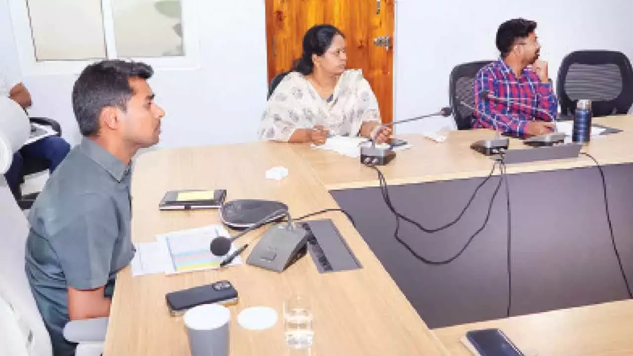 Telangana: खम्मम के सरकारी स्कूलों में छात्रों की पढ़ने की क्षमता बढ़ी Telangana: खम्मम के सरकारी स्कूलों में छात्रों की पढ़ने की क्षमता बढ़ी