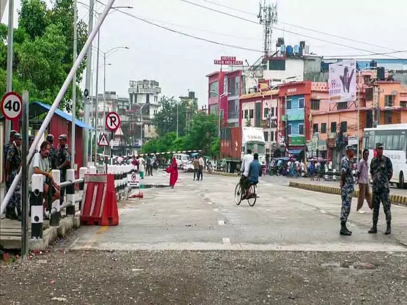 Nepal के बीरगंज में TikTok वीडियो को लेकर तनाव, कर्फ्यू बढ़ाया गया Nepal के बीरगंज में TikTok वीडियो को लेकर तनाव, कर्फ्यू बढ़ाया गया