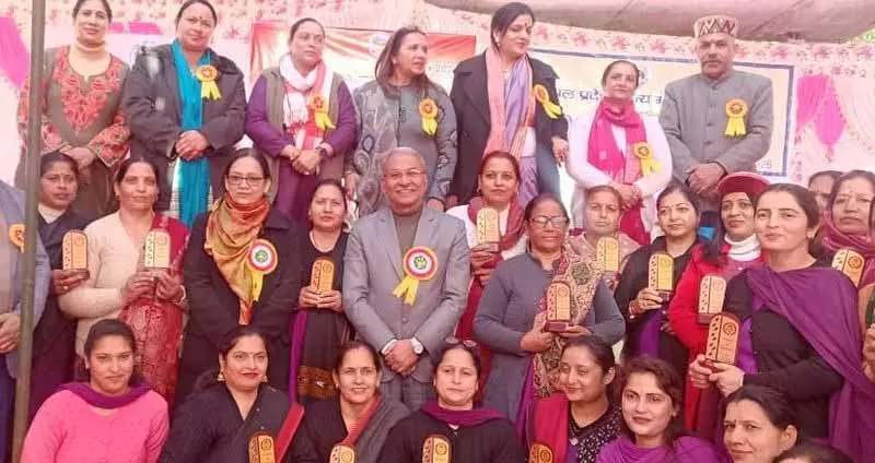 महिलाओं की सुरक्षा के लिए आर्थिक आत्मनिर्भरता ज़रूरी: Bittu महिलाओं की सुरक्षा के लिए आर्थिक आत्मनिर्भरता ज़रूरी: Bittu