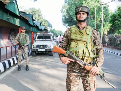 मेडिकल कॉलेज एडमिशन विवाद के चलते Jammu में सुरक्षा अलर्ट मेडिकल कॉलेज एडमिशन विवाद के चलते Jammu में सुरक्षा अलर्ट