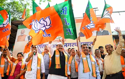 विलासराव देशमुख की विरासत को लेकर बवाल, BJP प्रमुख ने जताई खेद विलासराव देशमुख की विरासत को लेकर बवाल, BJP प्रमुख ने जताई खेद