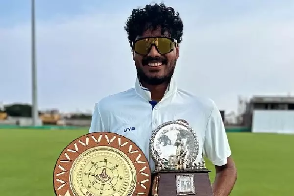 Aman Rao Perala ने विजय हजारे ट्रॉफी में बंगाल के खिलाफ दोहरा शतक लगाया Aman Rao Perala ने विजय हजारे ट्रॉफी में बंगाल के खिलाफ दोहरा शतक लगाया