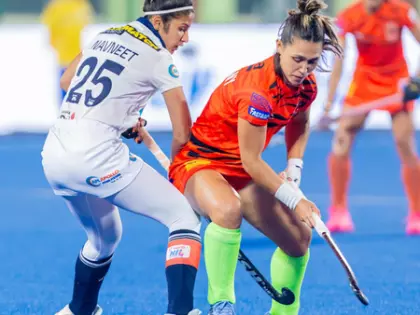 महिला HIL: सडन डेथ रोमांच में श्रची बंगाल टाइगर्स ने SG पाइपर्स को हराया महिला HIL: सडन डेथ रोमांच में श्रची बंगाल टाइगर्स ने SG पाइपर्स को हराया