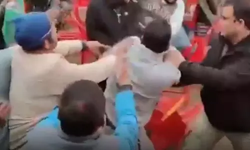 कांग्रेस कार्यालय में मारपीट, पार्टी के भीतर अंदरूनी कलह खुलकर सामने आई कांग्रेस कार्यालय में मारपीट, पार्टी के भीतर अंदरूनी कलह खुलकर सामने आई