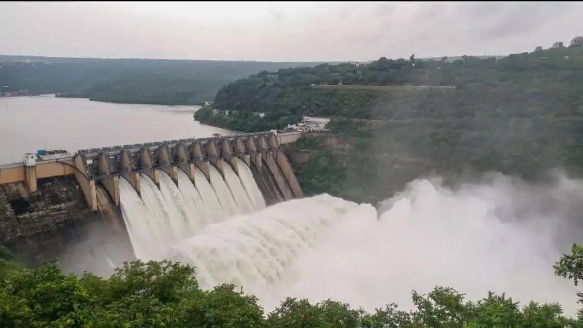 Telangana: सीमावर्ती गांव में ‘फर्जी’ आईडी को लेकर आंध्र प्रदेश के मछुआरों में झगड़ा