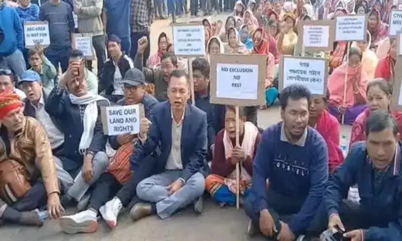 Tripura में छठी अनुसूची विवाद ने पकड़ा तूल, NH पर 8 घंटे तक लगा जाम