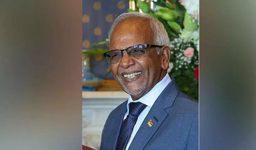 Mauritius के राष्ट्रपति धर्मबीर गोखूल ने तिरुपति मंदिर में पूजा-अर्चना की Mauritius के राष्ट्रपति धर्मबीर गोखूल ने तिरुपति मंदिर में पूजा-अर्चना की