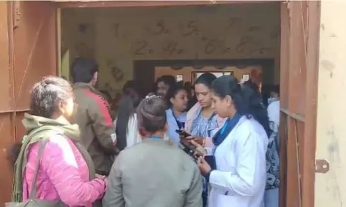 Indore : भारत सरकार के बड़े अधिकारियों ने इलाके का दौरा किया Indore : भारत सरकार के बड़े अधिकारियों ने इलाके का दौरा किया