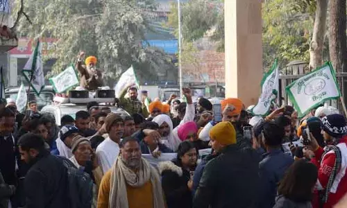 Karnal किसानों ने धान खरीद घोटाले का विरोध किया, CBI जांच की मांग की
