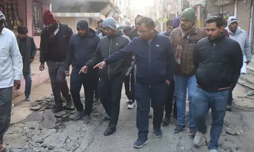 Indore : लाइन लीकेज की मरम्मत, भागीरथपुरा में टैंकरों से पानी की सप्लाई जारी