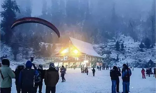 Jammu-Kashmir: फेमस टूरिस्ट स्पॉट्स पर ये Activities,इलाकों में बढ़ी सुरक्षा Jammu-Kashmir: फेमस टूरिस्ट स्पॉट्स पर ये Activities,इलाकों में बढ़ी सुरक्षा
