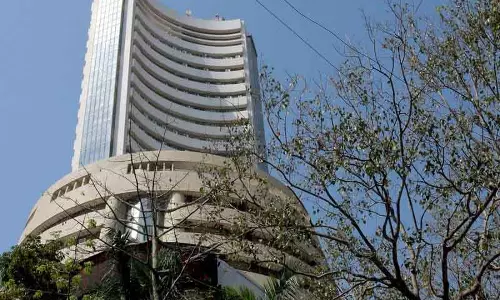 जियोपॉलिटिकल चिंताओं और टैरिफ धमकियों से शेयर बाजार में गिरावट