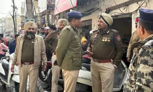 Malerkotla police ने ड्रग हॉटस्पॉट में तलाशी और घेराबंदी अभियान चलाया Malerkotla police ने ड्रग हॉटस्पॉट में तलाशी और घेराबंदी अभियान चलाया