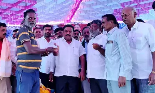 APMC कुली कर्मचारियों के लिए स्मार्ट कार्ड APMC कुली कर्मचारियों के लिए स्मार्ट कार्ड