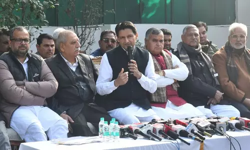 दीपेंद्र हुड्डा ने ‘बाहरी’ लोगों की भर्ती को लेकर SPSC चेयरमैन को हटाने की मांग की