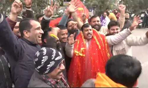 वैष्णो देवी कॉलेज विवाद: संघर्ष समिति खुश, PDP ने कार्रवाई पर उठाए सवाल वैष्णो देवी कॉलेज विवाद: संघर्ष समिति खुश, PDP ने कार्रवाई पर उठाए सवाल