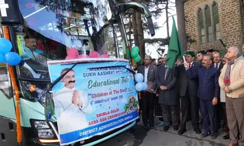 Himachal: राज्य के 52 बच्चों ने 4 शहरों का एक्सपोज़र टूर शुरू किया Himachal: राज्य के 52 बच्चों ने 4 शहरों का एक्सपोज़र टूर शुरू किया
