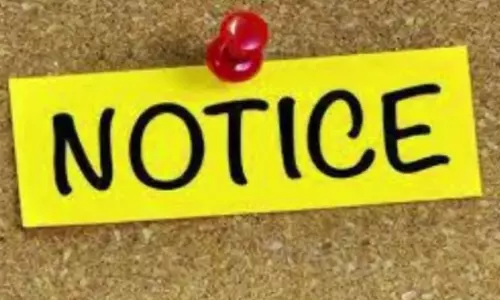 10 कर्मचारी दफ्तर से गायब थे, CMHO की कार्रवाई से स्वास्थ्य विभाग में हड़कंप 10 कर्मचारी दफ्तर से गायब थे, CMHO की कार्रवाई से स्वास्थ्य विभाग में हड़कंप