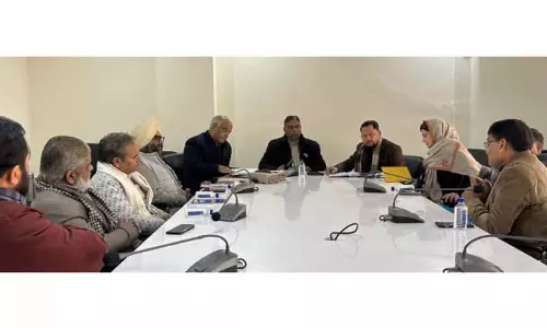 भाजपा सीमावर्ती क्षेत्र के विकास और लोगों के कल्याण के लिए प्रतिबद्ध: Sat Sharma भाजपा सीमावर्ती क्षेत्र के विकास और लोगों के कल्याण के लिए प्रतिबद्ध: Sat Sharma