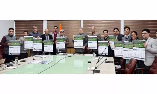 मुख्यमंत्री ने 2026 के पर्यटन, JKCCC कैलेंडर का अनावरण किया