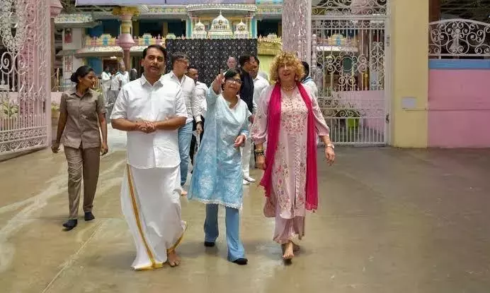 Venezuela के कार्यवाहक राष्ट्रपति डेल्सी रोड्रिगेज, जो बाबा के भक्त हैं, तीन बार पुट्टपर्थी आए