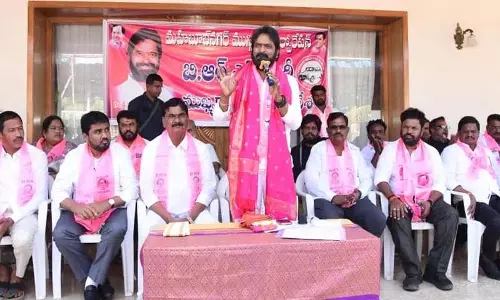 नगर निगम चुनाव में जीत के लिए उम्मीदवारों को मिलकर काम करना चाहिए: पूर्व मंत्री Srinivas Goud नगर निगम चुनाव में जीत के लिए उम्मीदवारों को मिलकर काम करना चाहिए: पूर्व मंत्री Srinivas Goud