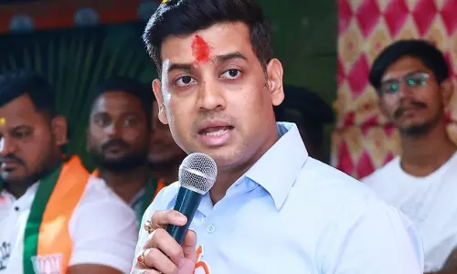 Shinde गुट का BJP पर निशाना, विचारधारा से समझौता का आरोप Shinde गुट का BJP पर निशाना, विचारधारा से समझौता का आरोप