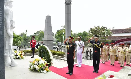 सेना प्रमुख जनरल द्विवेदी ने श्रीलंका में IPKF स्मारक पर पुष्पांजलि अर्पित की