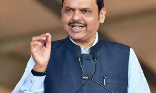 Fadnavis ने सपकाल को जवाब दिया: मुझे ज़हर पीने की आदत Fadnavis ने सपकाल को जवाब दिया: मुझे ज़हर पीने की आदत
