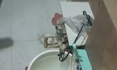 डेल्टा वन में दूषित जलापूर्ति की शिकायत पर प्राधिकरण अलर्ट, जांच में सीवर मिश्रण के साक्ष्य नहीं मिले डेल्टा वन में दूषित जलापूर्ति की शिकायत पर प्राधिकरण अलर्ट, जांच में सीवर मिश्रण के साक्ष्य नहीं मिले