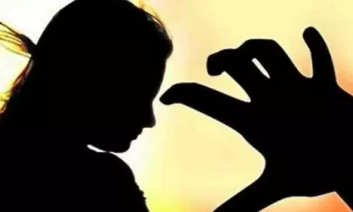 Hyderabad में स्कूल के हेडमास्टर पर छात्रा से दुर्व्यवहार का आरोप लगा