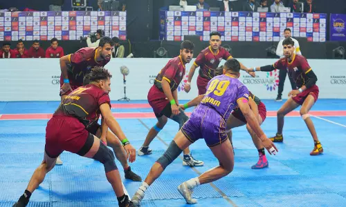 UPKL: रोमांचक मुकाबले में लखनऊ लायंस ने यमुना योद्धाओं की बढ़त पर विराम लगाया UPKL: रोमांचक मुकाबले में लखनऊ लायंस ने यमुना योद्धाओं की बढ़त पर विराम लगाया