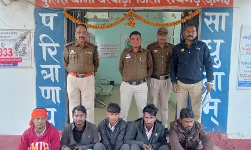 CG: पुलिस की बड़ी प्रतिबंधात्मक कार्रवाई, 5 आरोपी गिरफ्तार
