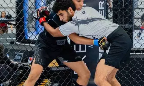 अल-ऐन में धमाका: UAE नेशनल MMA चैंपियनशिप का पहला राउंड शुरू अल-ऐन में धमाका: UAE नेशनल MMA चैंपियनशिप का पहला राउंड शुरू