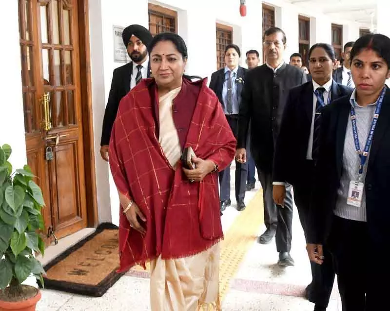 Delhi Assembly: आवारा कुत्तों की गिनती विवाद पर हंगामा Delhi Assembly: आवारा कुत्तों की गिनती विवाद पर हंगामा