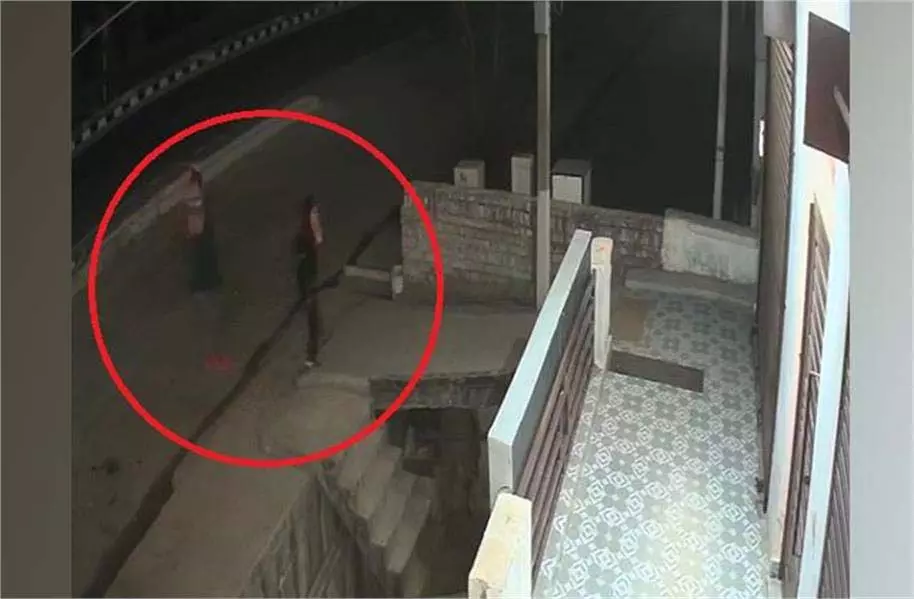 Jammu-Kashmir: चोरों के हौसले बुलंद, नेशनल हाईवे पर पुलिस नाकों के बीच वारदात Jammu-Kashmir: चोरों के हौसले बुलंद, नेशनल हाईवे पर पुलिस नाकों के बीच वारदात