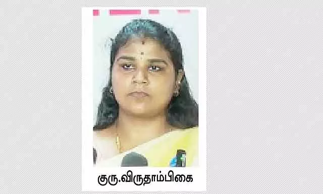 Tamil Nadu : फॉरेस्ट रेंजर की बेटी ने नई पार्टी शुरू की Tamil Nadu : फॉरेस्ट रेंजर की बेटी ने नई पार्टी शुरू की