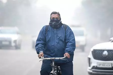 एनसीआर में फिर बिगड़ी हवा: दोबारा रेड जोन में पहुंचा एक्यूआई, घना कोहरा और ठंड बढ़ने के आसार एनसीआर में फिर बिगड़ी हवा: दोबारा रेड जोन में पहुंचा एक्यूआई, घना कोहरा और ठंड बढ़ने के आसार