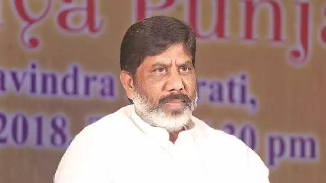 Telangana: भट्टी सिंगरेनी के लिए 1 करोड़ रुपये का बीमा कराने पर विचार कर रहे Telangana: भट्टी सिंगरेनी के लिए 1 करोड़ रुपये का बीमा कराने पर विचार कर रहे