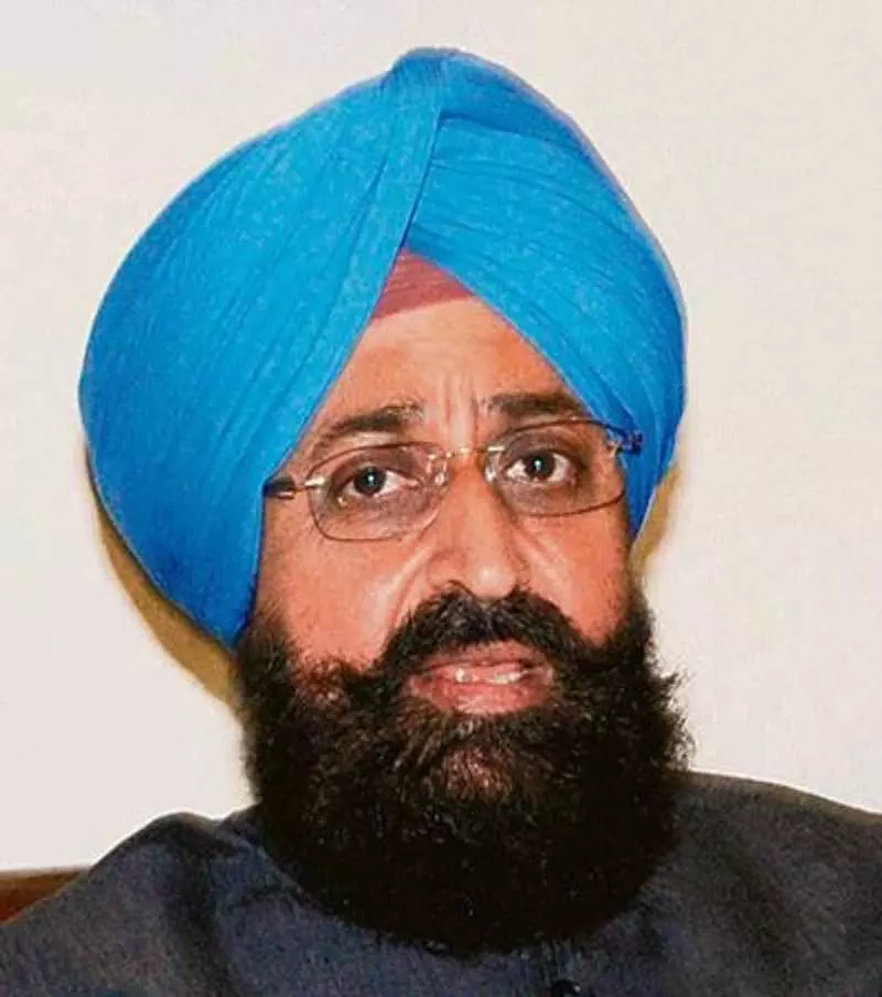 Punjab के एलओपी प्रताप सिंह बाजवा ने कानून व्यवस्था की स्थिति को लेकर आप पर निशाना साधा Punjab के एलओपी प्रताप सिंह बाजवा ने कानून व्यवस्था की स्थिति को लेकर आप पर निशाना साधा