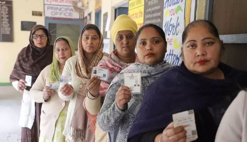 ग्रामीण चुनाव के आंकड़ों में सत्तारूढ़ AAP सबसे आगे, कांग्रेस दूसरे नंबर पर ग्रामीण चुनाव के आंकड़ों में सत्तारूढ़ AAP सबसे आगे, कांग्रेस दूसरे नंबर पर