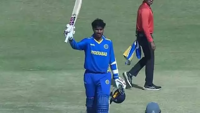 अमेरिका में जन्मे Rajasthan रॉयल्स के स्टार खिलाड़ी अमन राव ने दोहरा शतक बनाया अमेरिका में जन्मे Rajasthan रॉयल्स के स्टार खिलाड़ी अमन राव ने दोहरा शतक बनाया